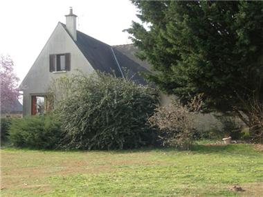 House for sale in Neuille (Region Pays de la Loire)