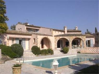 Villa for sale in Golfe-Juan (Provence-Alpes-Cote d'Azur)