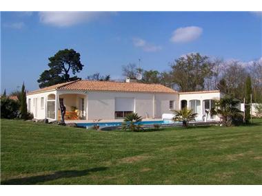 House for sale in Beaulieu-sous-la-Roche (Region Pays de la Loire)