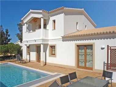 Villa / Townhouse for sale in Burgau (Faro)