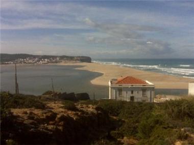 Plot for sale in Foz do Arelho (Leiria)
