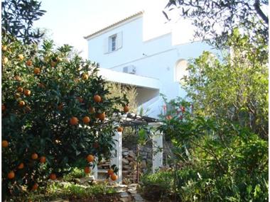 Villa for sale in Estoi (Faro)