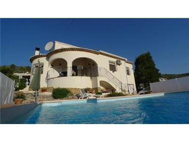 Villa for sale in Alcalali (Valencia)
