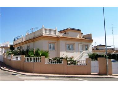Semi-villa for sale in Bischdorf (Brandenburg)