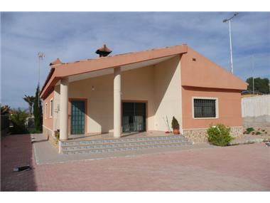 Villa for sale in Elche (Valencia)