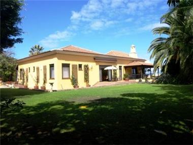Villa for sale in La Orotava (Canary Islands)