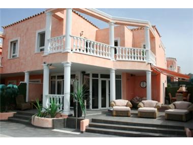 Villa for sale in Los Cristianos (Canary Islands)