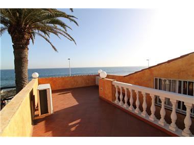 Villa for sale in San Agustin (Canary Islands)