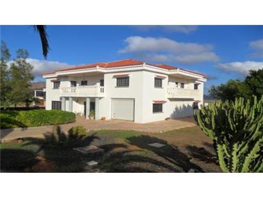 Villa for sale in Triquivijate (Canary Islands)