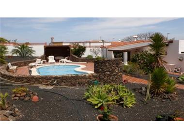 Villa for sale in Parque Holandes (Canary Islands)