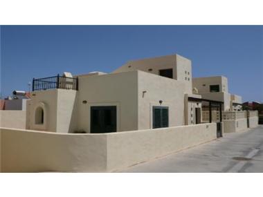 Villa for sale in Corralejo (Canary Islands)