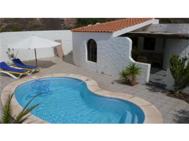 Villa for sale in Parque Holandes (Canary Islands)