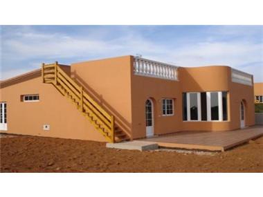 Villa for sale in Caleta de Fuste (Canary Islands)