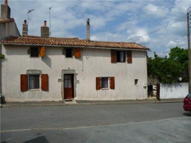 House for sale in Bressuire (Poitou-Charentes)