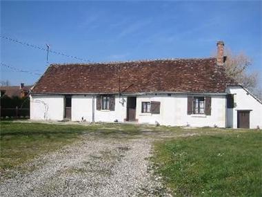 Cottage for sale in Vicq-sur-Nahon (Region Centre)