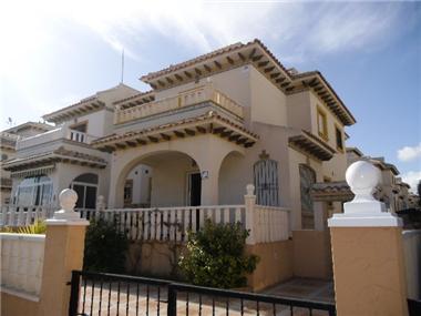 Townhouse for sale in Campoamor (Valencia)