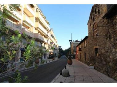 Apartment for sale in Vallauris (Provence-Alpes-Cote d'Azur)