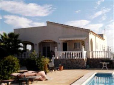 Villa for sale in Catral (Valencia)