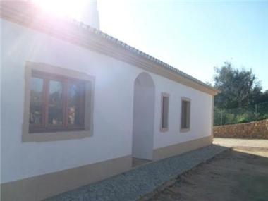Semi/terraced Villa for sale in Pechao (Faro)