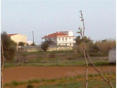 Semi/terraced Villa for sale in Quelfes (Faro)