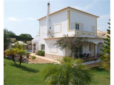 House for sale in Sao Bartolomeu (Faro)