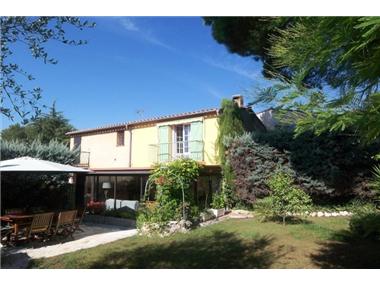 Villa for sale in Peymeinade (Provence-Alpes-Cote d'Azur)