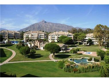 Apartment - Penthouse for sale in Marbella (Andalucia)