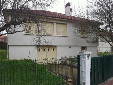 House for sale in Ruffec (Poitou-Charentes)