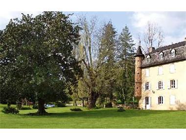 Ch�teau for sale in Beaulieu-sur-Dordogne (Region Limousin)