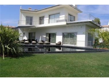 Villa for sale in Vilamoura (Faro)