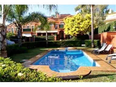 Town House for sale in Guadalmina (Andalucia)
