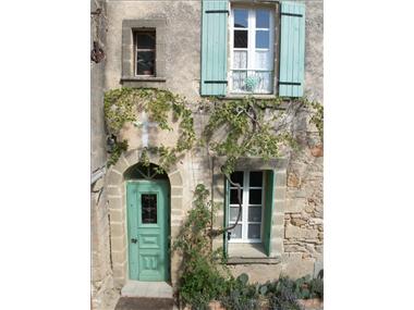 House for sale in Saint-Quentin-la-Poterie (Languedoc-Roussillon)