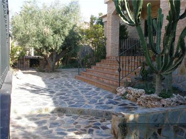 Villa for sale in San Vicente del Raspeig (Valencia)