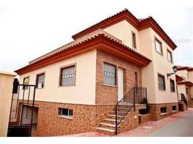 Townhouse for sale in Los Alcazares (Murcia)
