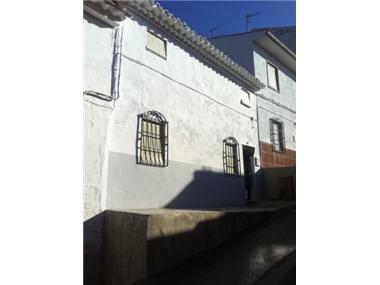 Village House for sale in Castillo de Locubin (Andalucia)