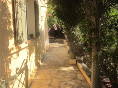 Villa for sale in Cannes (Provence-Alpes-Cote d'Azur)
