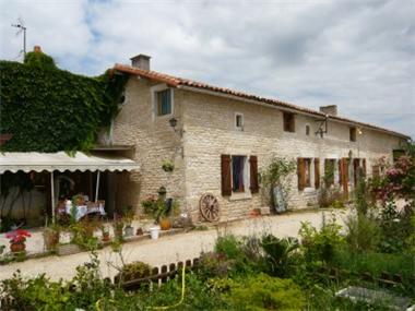 Other for sale in Ruffec (Poitou-Charentes)