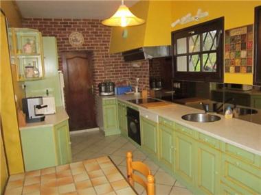 Villa for sale in Chelle-Debat (Midi-Pyrenees)
