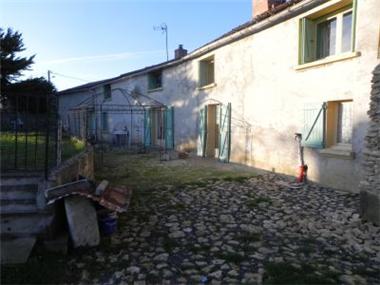 House for sale in Montreuil-Bellay (Region Pays de la Loire)