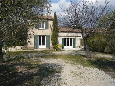 Farm for sale in Eygalieres (Provence-Alpes-Cote d'Azur)