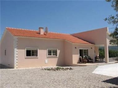 Villa for sale in Alcobaca (Leiria)