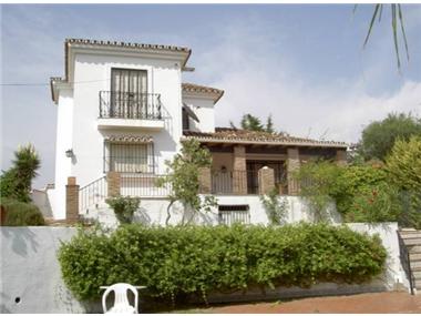 House/villa for sale in Estepona (Andalucia)