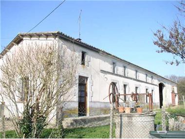 House for sale in Montendre (Poitou-Charentes)