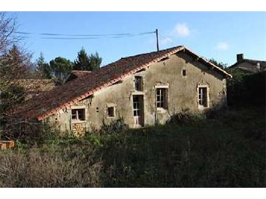 Stone House for sale in Les Alleuds (Poitou-Charentes)