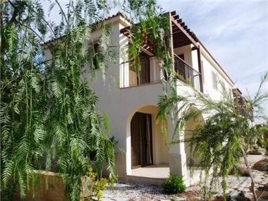 House/villa for sale in Mazotos (Larnaca)