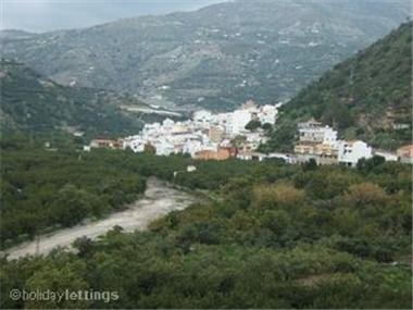 Townhouse for sale in Jete (Andalucia)