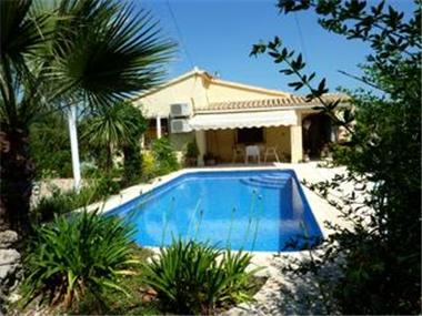 Villa for sale in Parcent (Valencia)