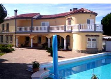 Villa for sale in Chiclana de la Frontera (Andalucia)