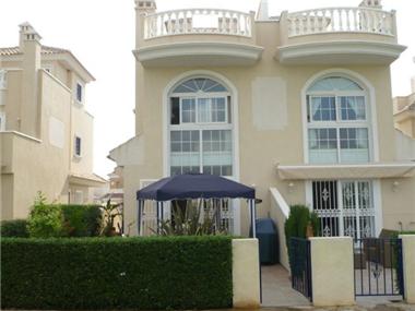 Villa for sale in Guardamar de la Segura (Valencia)
