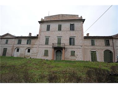 House/villa for sale in Iesi (The Marches)